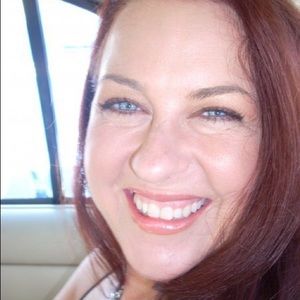 Meet your Posher, Cynthia